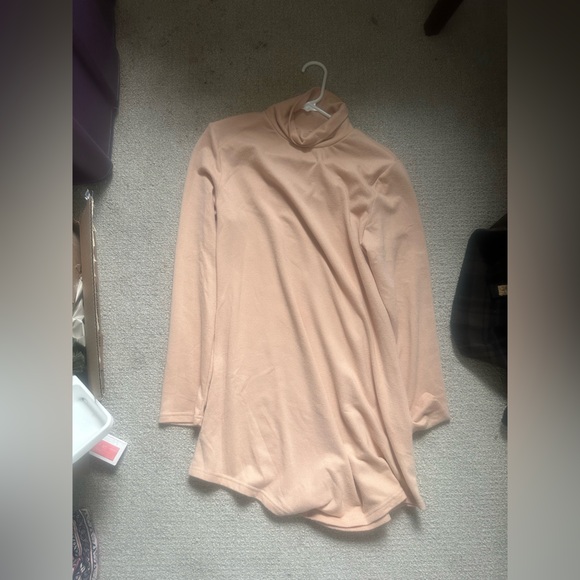 Turtleneck - Picture 1 of 3